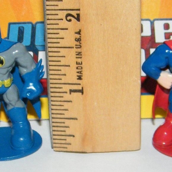 DC Super Friends Figure Set of 12 with Batman Superman,Flash, Joker and More! - Picture 4 of 5